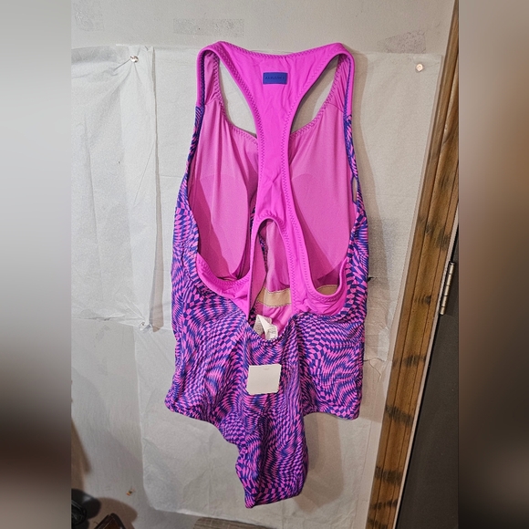 Fabletics Zip-Front Racerback Shaping One-Piece - NWT - Picture 4 of 4